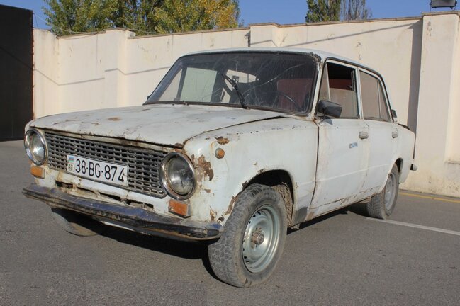 Qubada avtomobil oğurlayıb gizlətdi - ölkədən qaçarkən saxlanıldı