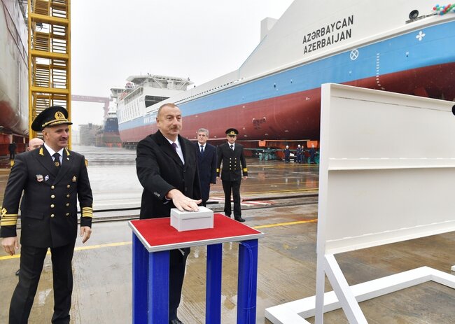 Prezident tankerin istismara verilməsi mərasimində - FOTOLAR