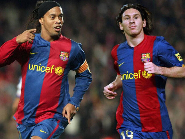 "Messi dövrünün ən yaxşısıdı" - Ronaldinyo