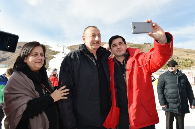 İlham Əliyev və Mehriban Əliyeva "Şahdağ" Turizm Mərkəzində