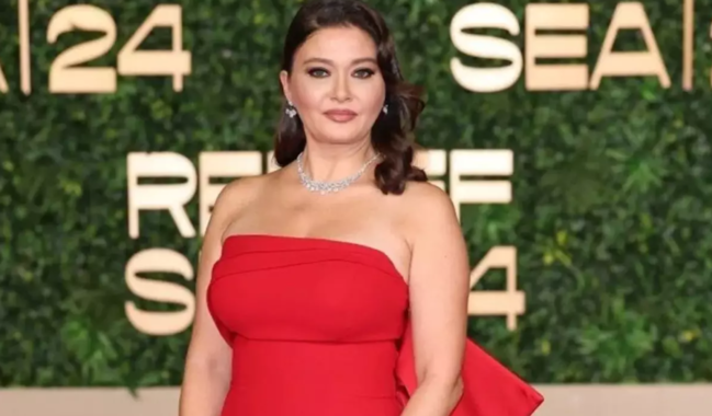 Nurgül Yeşilçay İstanbulu tərk edir