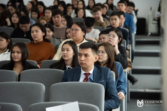 Aktau şəhərində Azərbaycan - Qazaxıstan gənclərinin həmrəylik forumu keçirilib - FOTOLAR