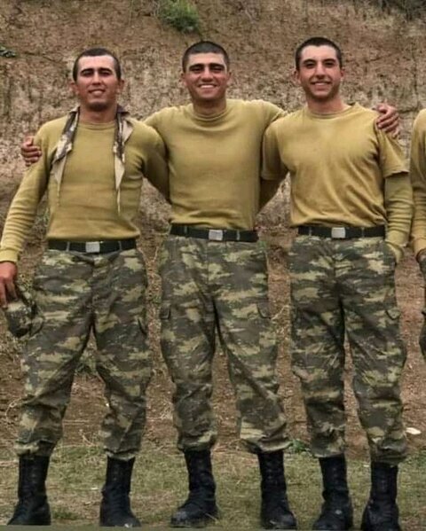 Şəhid olan kəşfiyyatçı dostlar ÜRƏK DAĞLADI - FOTO