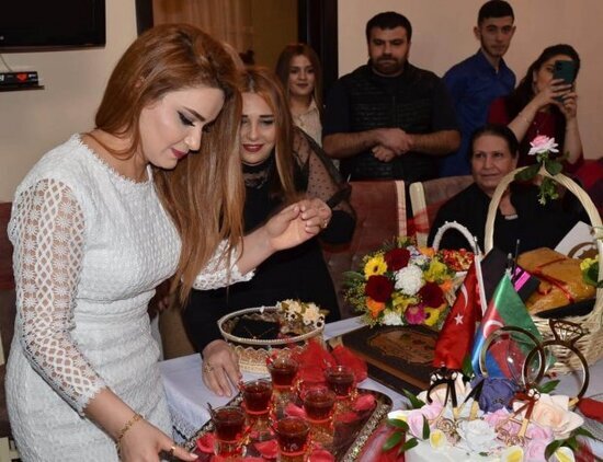 Türkiyədən Azərbaycana canlı bağlantı: Online nişan mərasimi keçirildi - FOTOLAR