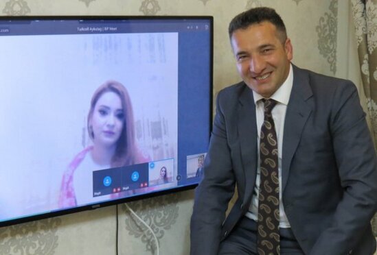 Türkiyədən Azərbaycana canlı bağlantı: Online nişan mərasimi keçirildi - FOTOLAR