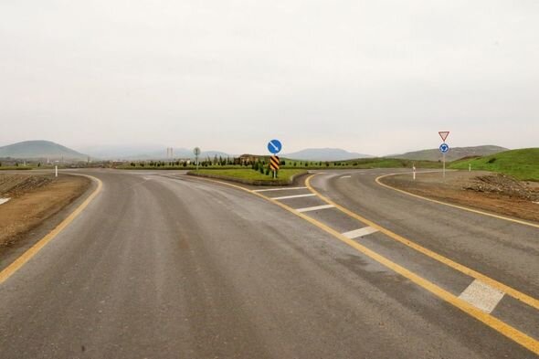 İlham Əliyev və Mehriban Əliyeva Zəfər yolunun açılışında iştirak ediblər – YENİLƏNİB+FOTO