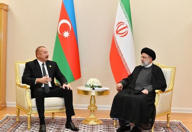 Prezident iranlı həmkarı ilə görüşüb - YENİLƏNİB + FOTO