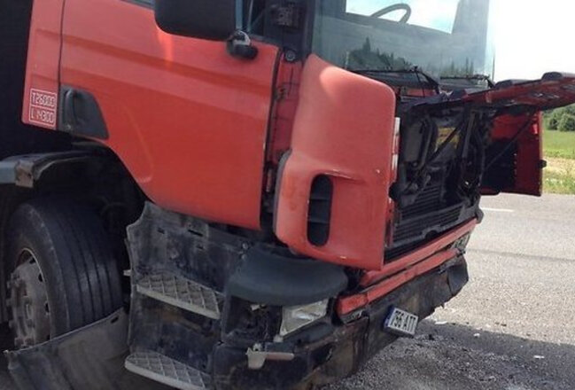Goranboyda dəhşətli QƏZA: Minik maşını traktorla toqquşdu