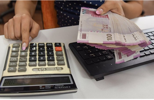 "JEK" lər hələ də pul yığır: Bu qanunidirmi? – İqtisadçıdan açıqlama