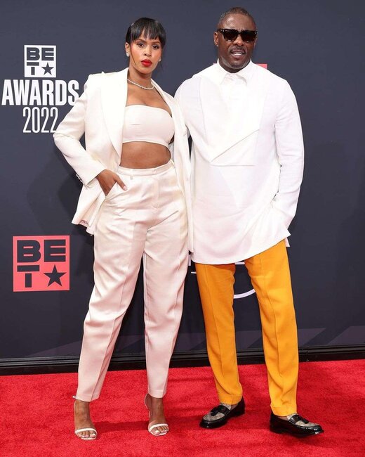 Qırmızı xalının bir-birindən "BETər" libasları - FOTO