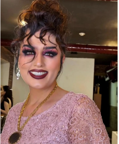 Elza Seyidcahandan fərqli imic: "İnsanları davranışları gözəlləşdirir"