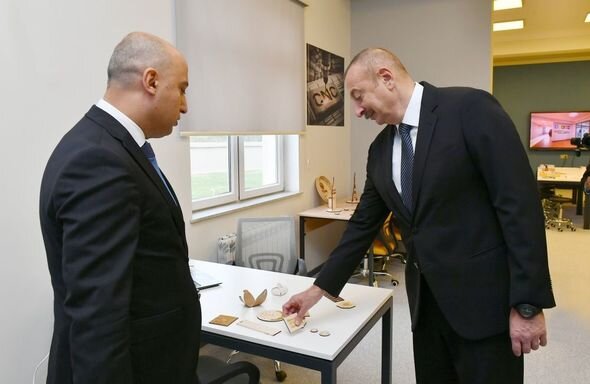 İlham Əliyev Bakıda yeni inşa olunmuş 335 nömrəli məktəbin açılışında iştirak edib - FOTO