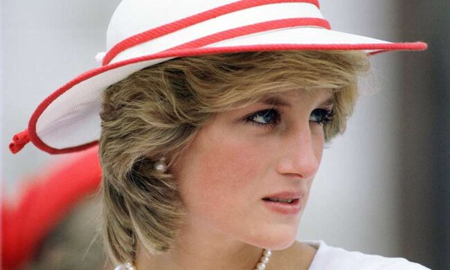 Şahzadə Diananın şəxsi məktubları satışa çıxarılır - FOTOLAR