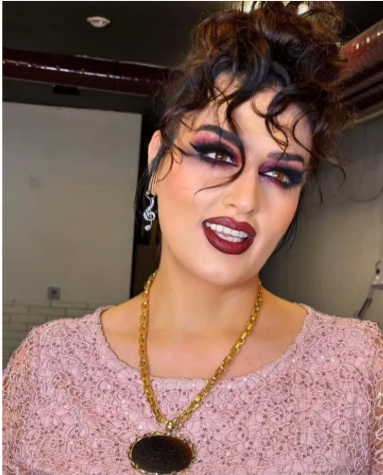 Elza Seyidcahandan fərqli imic: "İnsanları davranışları gözəlləşdirir"