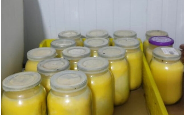 Marketdə kərə yağı adı ilə bitki yağı satırmışlar - FOTO