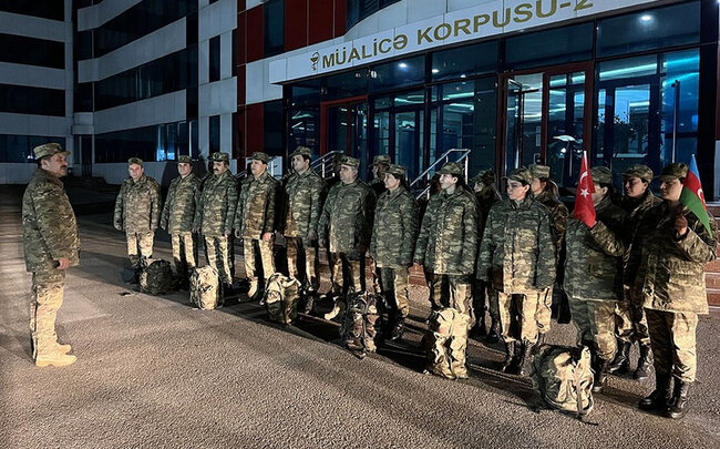 Azərbaycanın bir qrup hərbi tibb personalı Türkiyəyə yola düşüb - FOTO