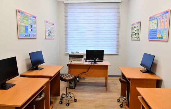 İlham Əliyev Suqovuşanda orta məktəbdə yaradılan şəraitlə tanış olub - FOTO