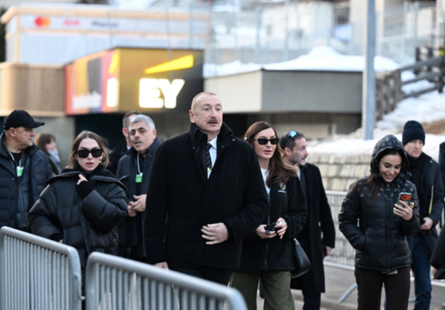 İlham Əliyev Ümumdünya İqtisadi Forumu çərçivəsində panel iclasda iştirak edib