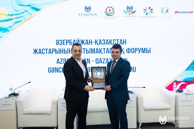 Aktau şəhərində Azərbaycan - Qazaxıstan gənclərinin həmrəylik forumu keçirilib - FOTOLAR