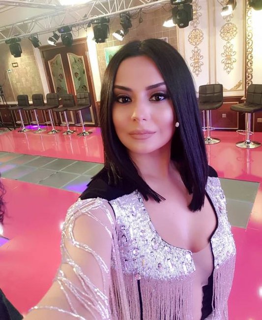 Afaq və Vüsalə eyni geyimdə - Fotolar