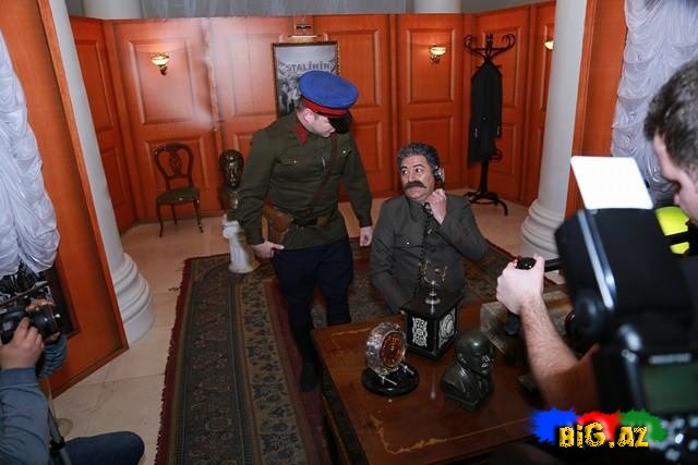 "Stalinin başı" filminin qalasına məşhurlar axışdı - FOTOLAR