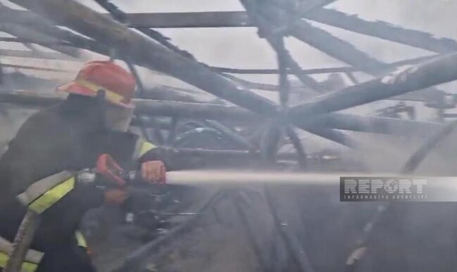 Azərbaycanda MƏŞHUR BAZAR YANIR - FOTOLAR