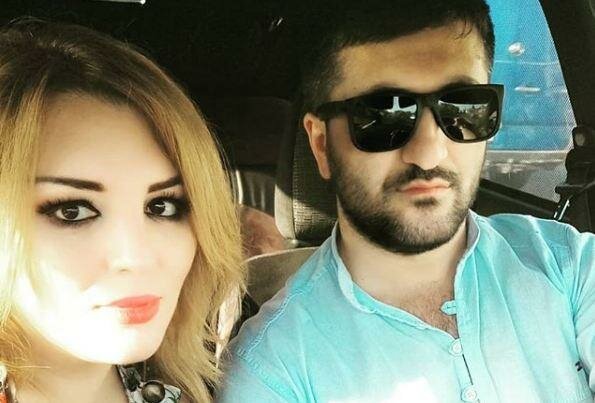 Ərini yanında hər yerə aparan müğənnilərimiz - Fotolar