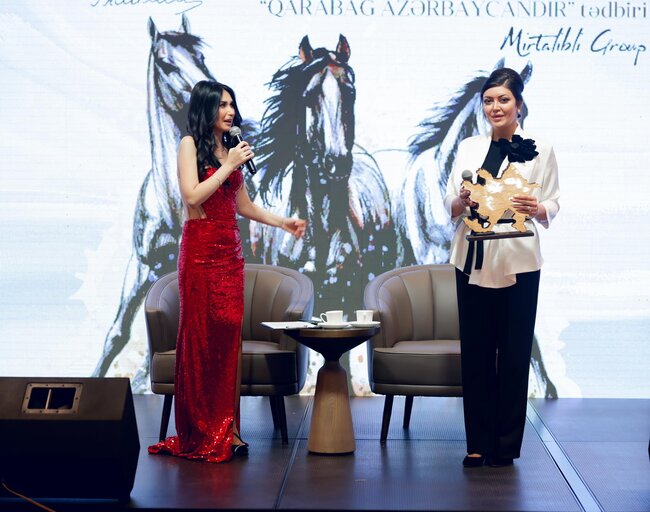 Məşhurların iştirakı ilə ilin ilk "Azerbaijan Best Awards" mükafatlandırma layihəsi baş tutdu - FOTO