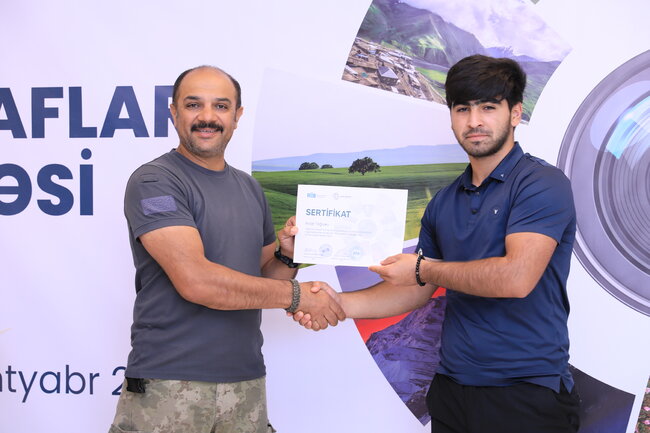 Gənc fotoqraflar üçün düşərgə başa çatıb