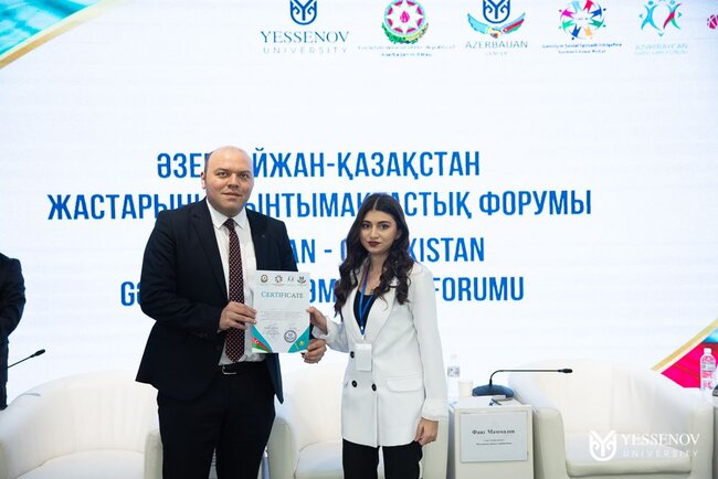 Aktau şəhərində Azərbaycan - Qazaxıstan gənclərinin həmrəylik forumu keçirilib - FOTOLAR