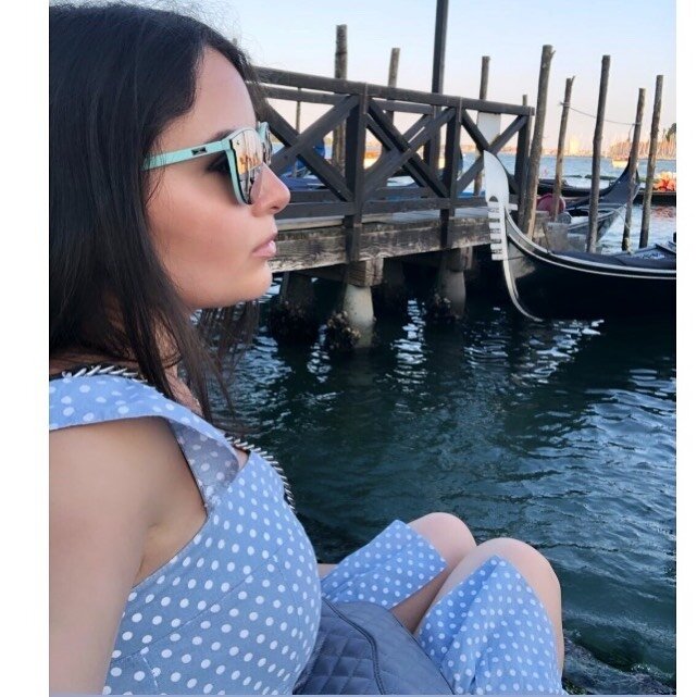Aysel Teymurzadə İtaliyada belə dincəlir - FOTO