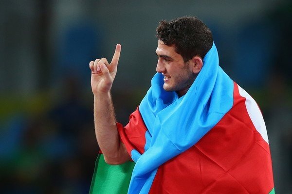 Hacı Əliyev baş leytenant oldu