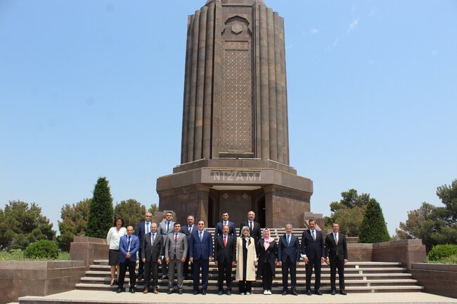 Türkiyənin səfirinin Gəncəyə rəsmi səfəri