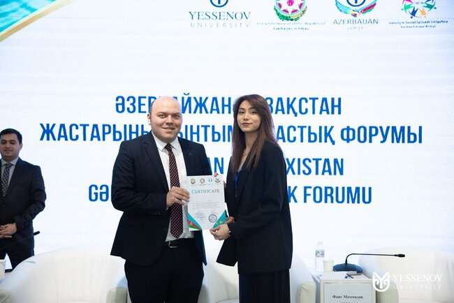 Aktau şəhərində Azərbaycan - Qazaxıstan gənclərinin həmrəylik forumu keçirilib - FOTOLAR