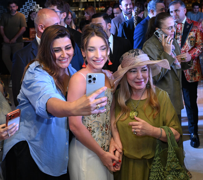 Alyona Əliyeva moda nümayişini izlədi - Fotolar