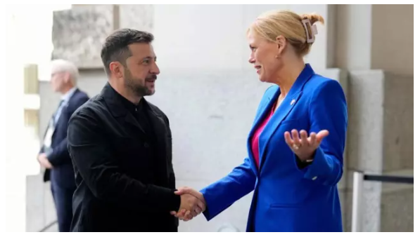 Zelenski yenidən bir ilkə imza atdı
