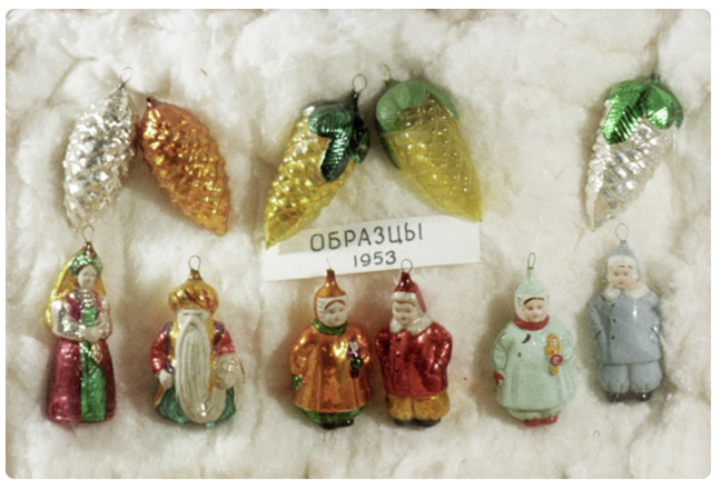 SSRİ-dən qalma köhnə şam ağacı oyuncaqları - Tərkibində radiasiya var