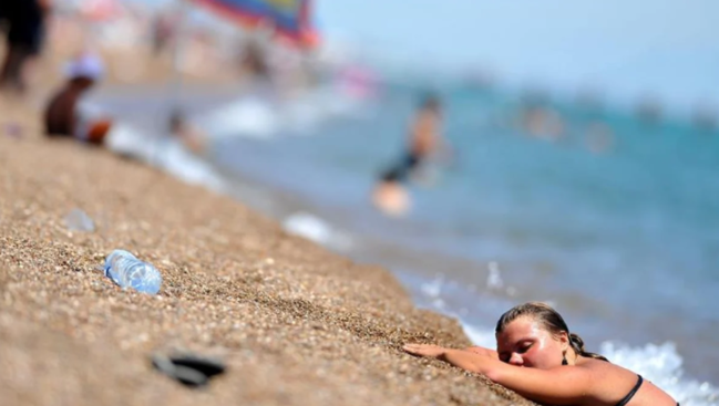 Yay aylarında bronzlaşma təhlükəsi: Dəri xərçəngi riski artır