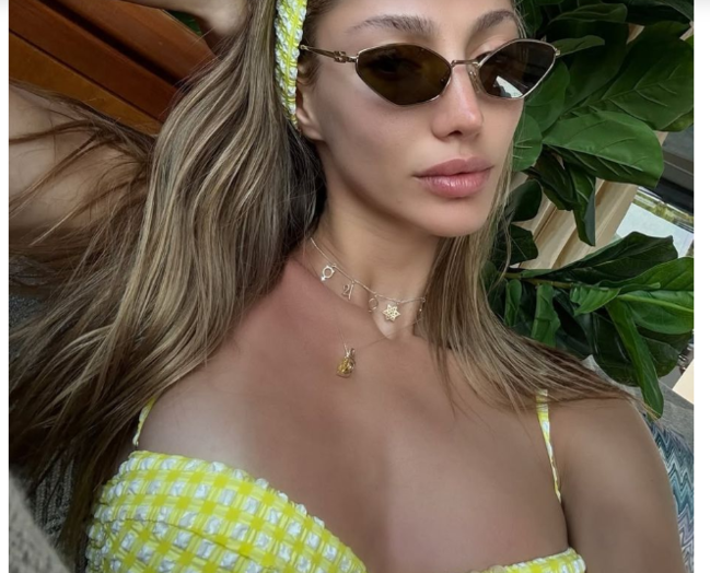 Məşhur modelin fotoları YAYILDI