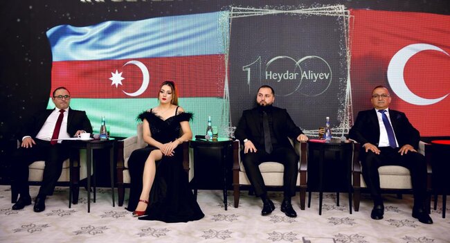 Four Seasons Baku da "Başarı Ödülü" gecəsi təşkil olundu