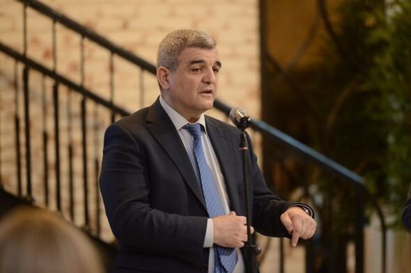 "Məhşər divanı: Yalanın 17 anı": Fəlsəfə doktoru sənədli romanının təqdimatını keçirdi - FOTO