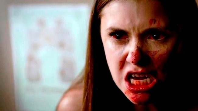 22 yaşlı qadın özünü vampir hesab etdi, sevgilisini ürəyindən bıçaqladı - FOTO