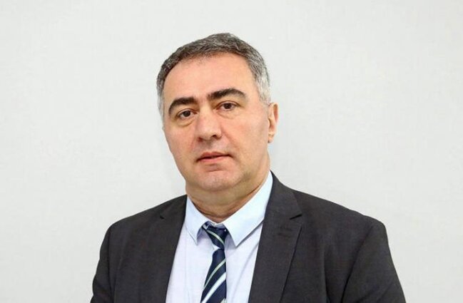 Tiflisdə icra başçısı istefa verdi - FOTO