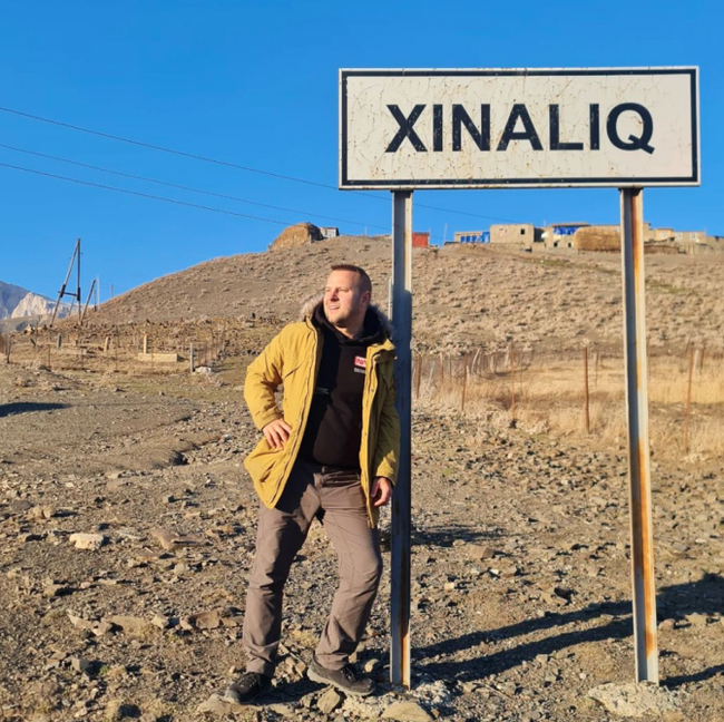 Bir video ilə məşhurlaşan 13 yaşlı məktəblini tanıyaq - FOTOLAR