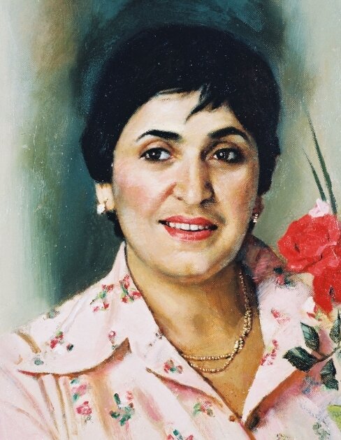 Gözlərə nur bəxş edən alim - Zərifə xanım Əliyeva