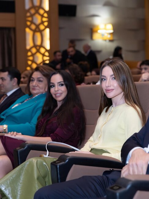 Prezidentin qızı və gəlininin film təqdimatından - Fotoları