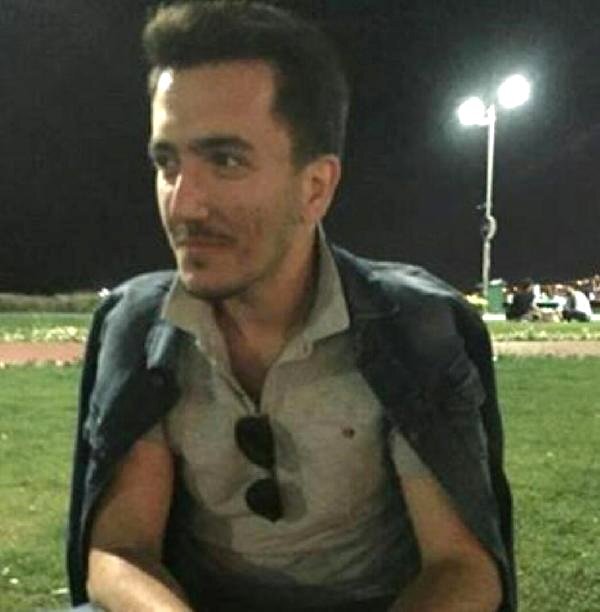 21 yaşlı gəncdən dəhşətli əməl: İnternetdən aldığı turşu ilə ailəsini öldürdü - fotolar