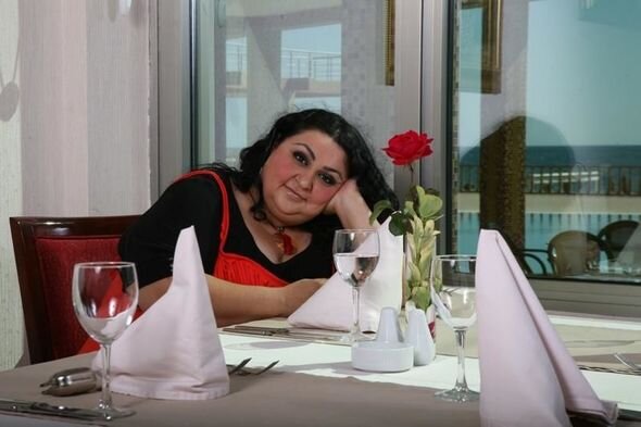 Ehtiyacdan un kisələrini satdı, ölümü qızından gizlədildi - "Toppuş bacı" haqqında maraqlı faktlar - FOTO