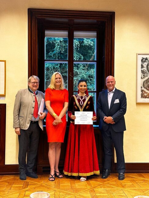 Ginekoloq Aygün Məmmədovadan Avstriyada uğurlu çıxış - Fotolar