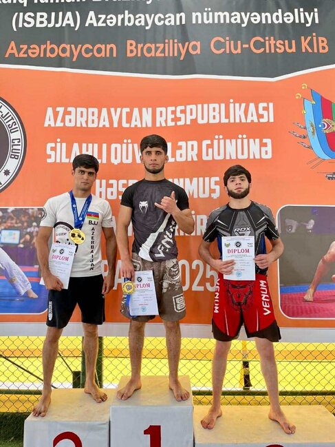 Azərbaycan Braziliya Ciu citsu İctimai Birliyinin təşkilatçılığı ilə Azərbaycan Silahlı Qüvvələri Gününə həsr olunmuş turnir keçirilib